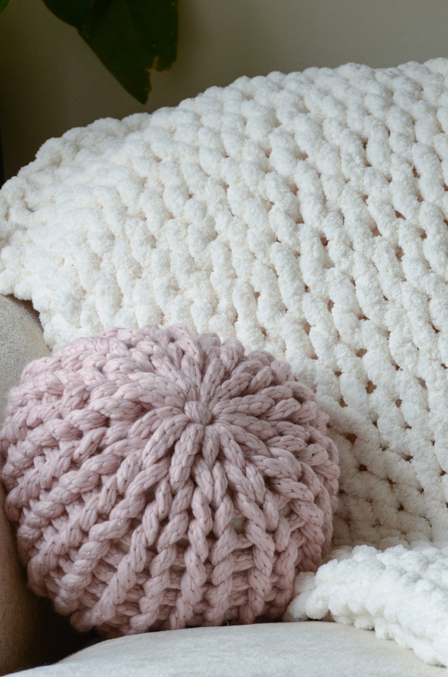 Snow White Chunky Blanket