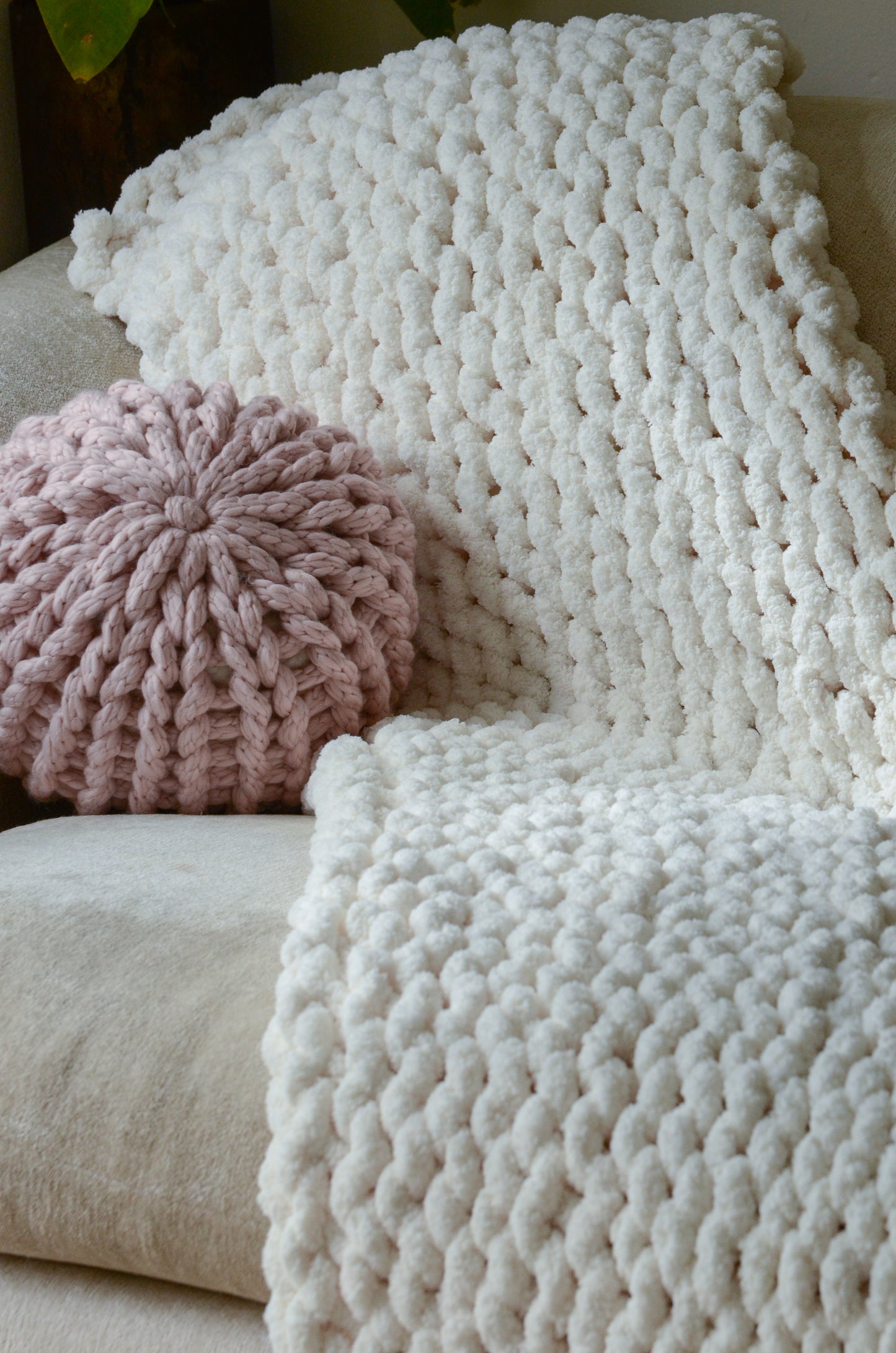 Snow White Chunky Blanket