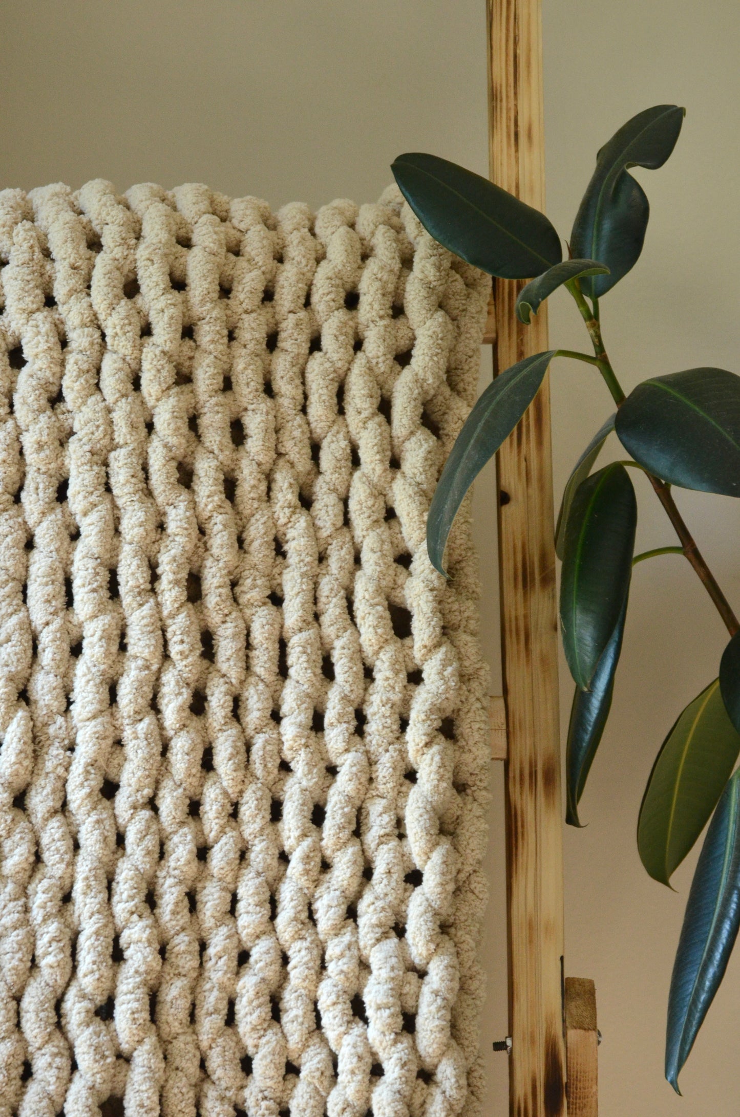 Beige Chunky Blanket